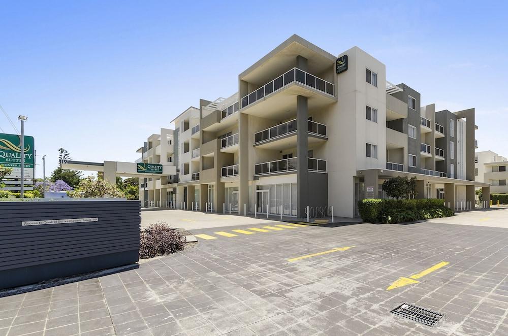 Quality Suites Pioneer Sands Wollongong Eksteriør bilde