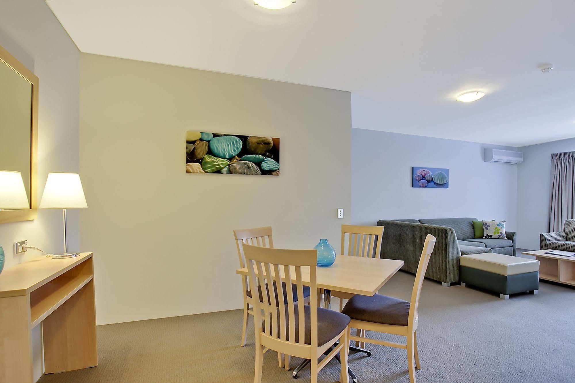 Quality Suites Pioneer Sands Wollongong Eksteriør bilde